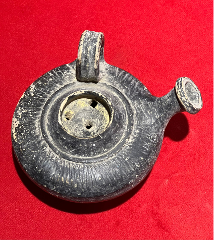 Guttus 2 (shekulli IV-II BCE)